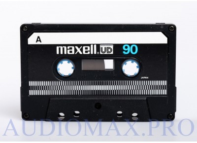 1982 - Maxell - UD - 90 - Japan (used) #02b